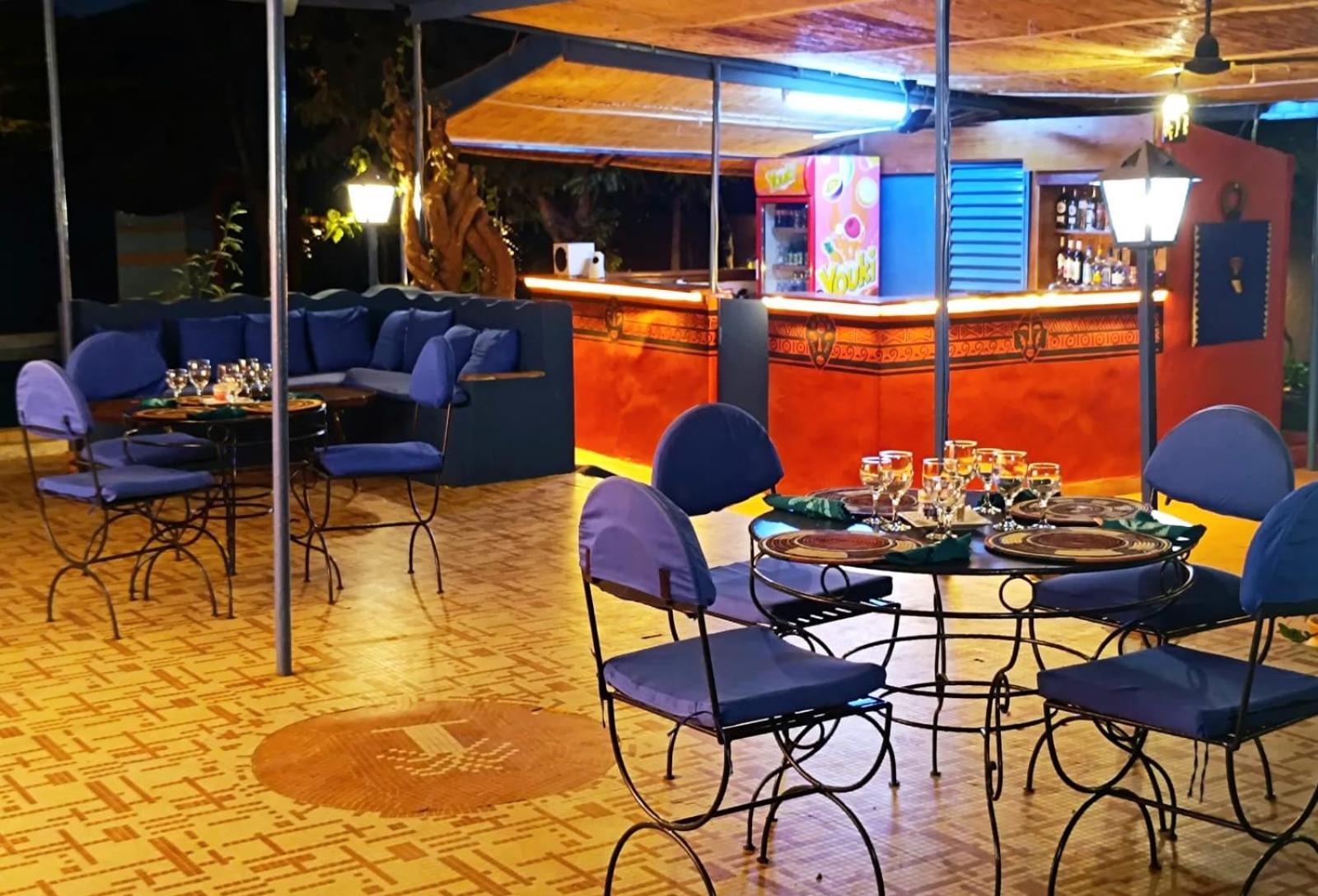 Hotel Les Palmiers Ouagadougou Exteriör bild