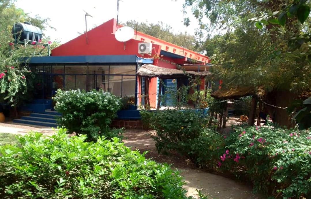 Hotel Les Palmiers Ouagadougou Exteriör bild