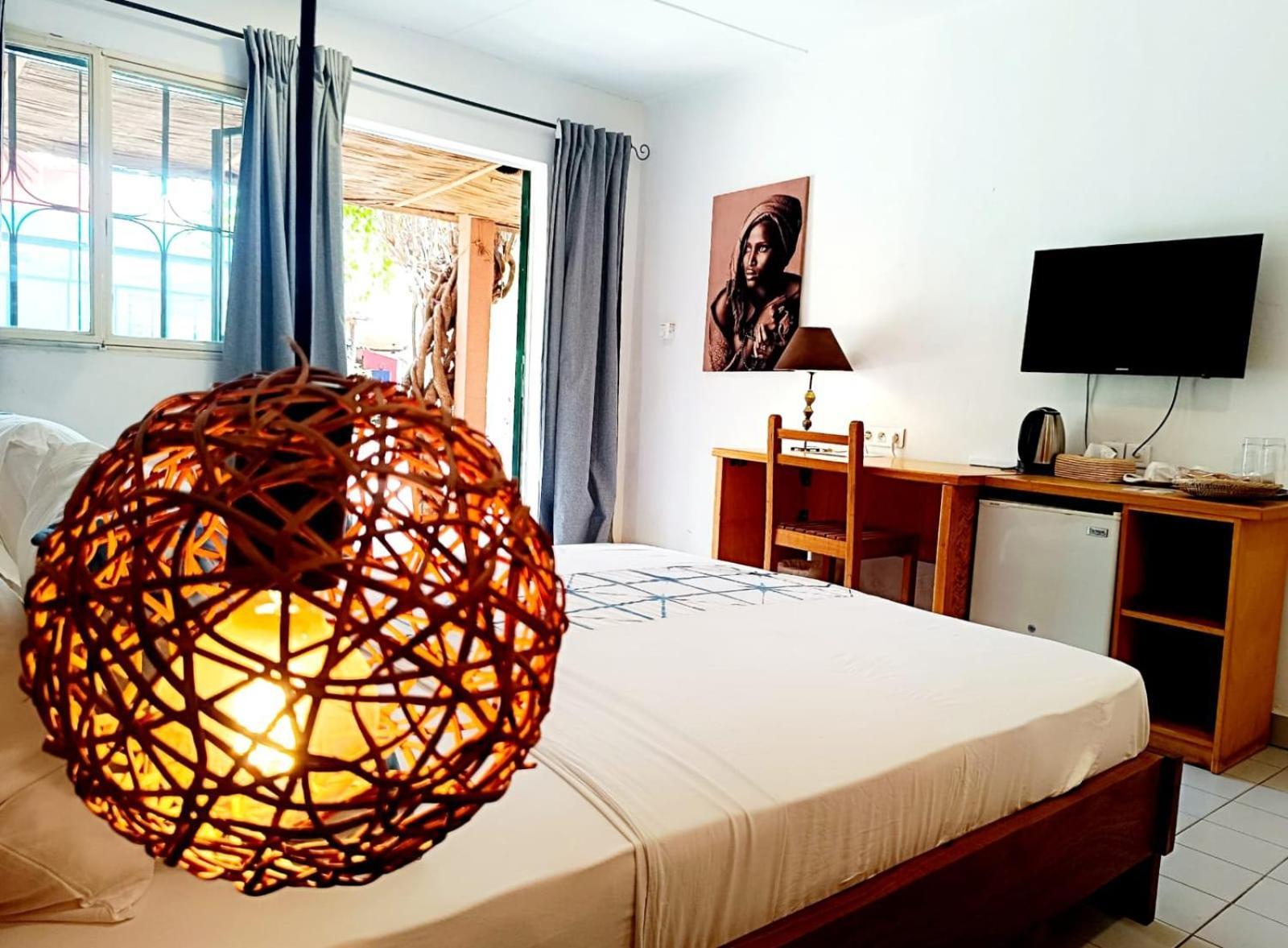 Hotel Les Palmiers Ouagadougou Exteriör bild